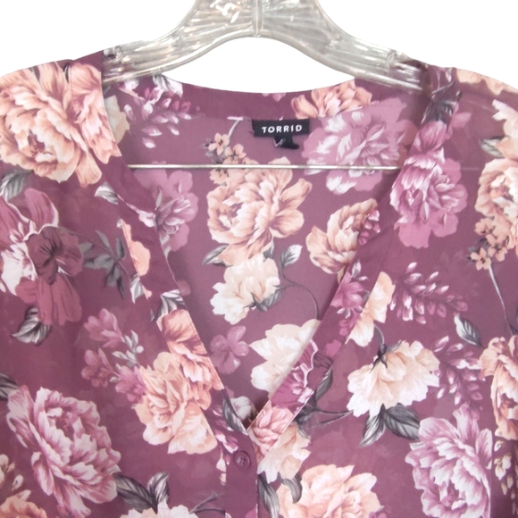 Torrid Women's Floral Plum Chiffon Hi Low Tunic Top SZ 3x - Picture 5 of 6